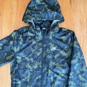 Nike - mens windbreaker - Small, Camo